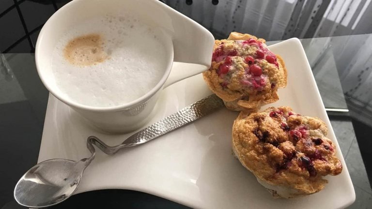 Low-Carb Nuss-Berry Eiklar