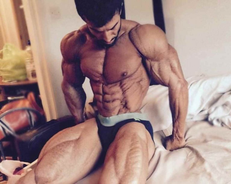 Real “shredded” look with carbohydrates in the diet